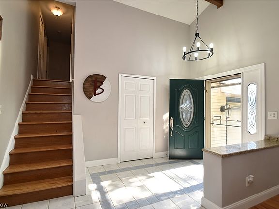 3rd image of 6762 Edgemoor Ave