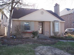 435 N Maple Ave, Elmhurst, IL 60126