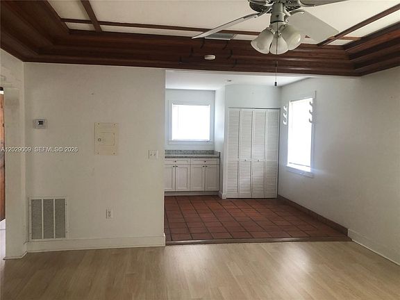 2nd image of 1100 SW 10th St #1