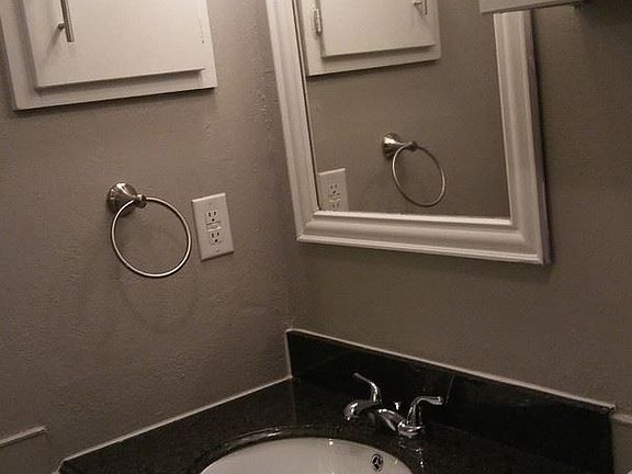 4th image of 5601 Birchman Ave APT 201