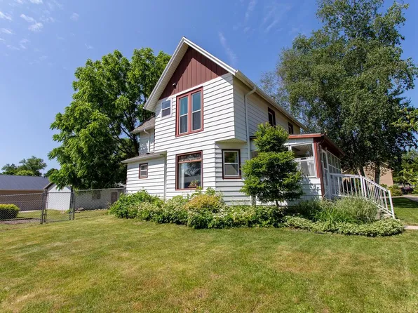 11 8th Avenue, New Glarus, WI 53574
