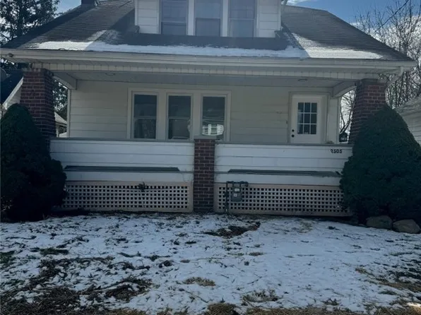 2505 Walden Ct, Youngstown, OH 44509
