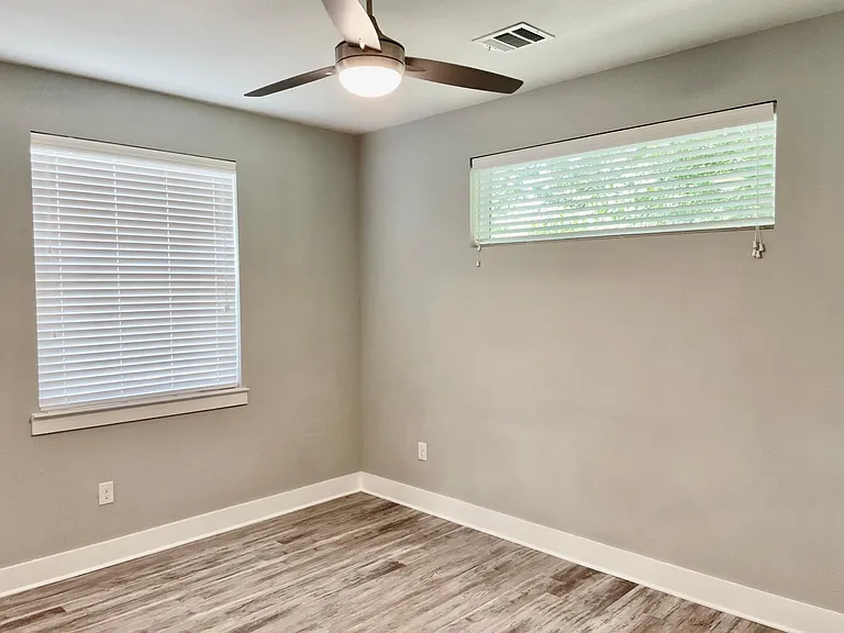 6713 Porter St #B — Photo 11