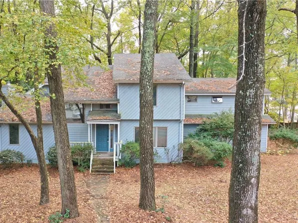 1009 Ranchero Rd, Virginia Beach, VA 23456