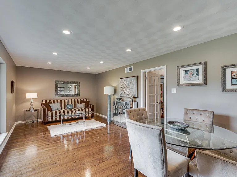 8411 Swift Ave — Photo 5