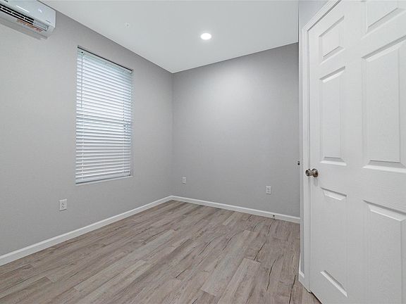 5th image of 807 Avenue K #G