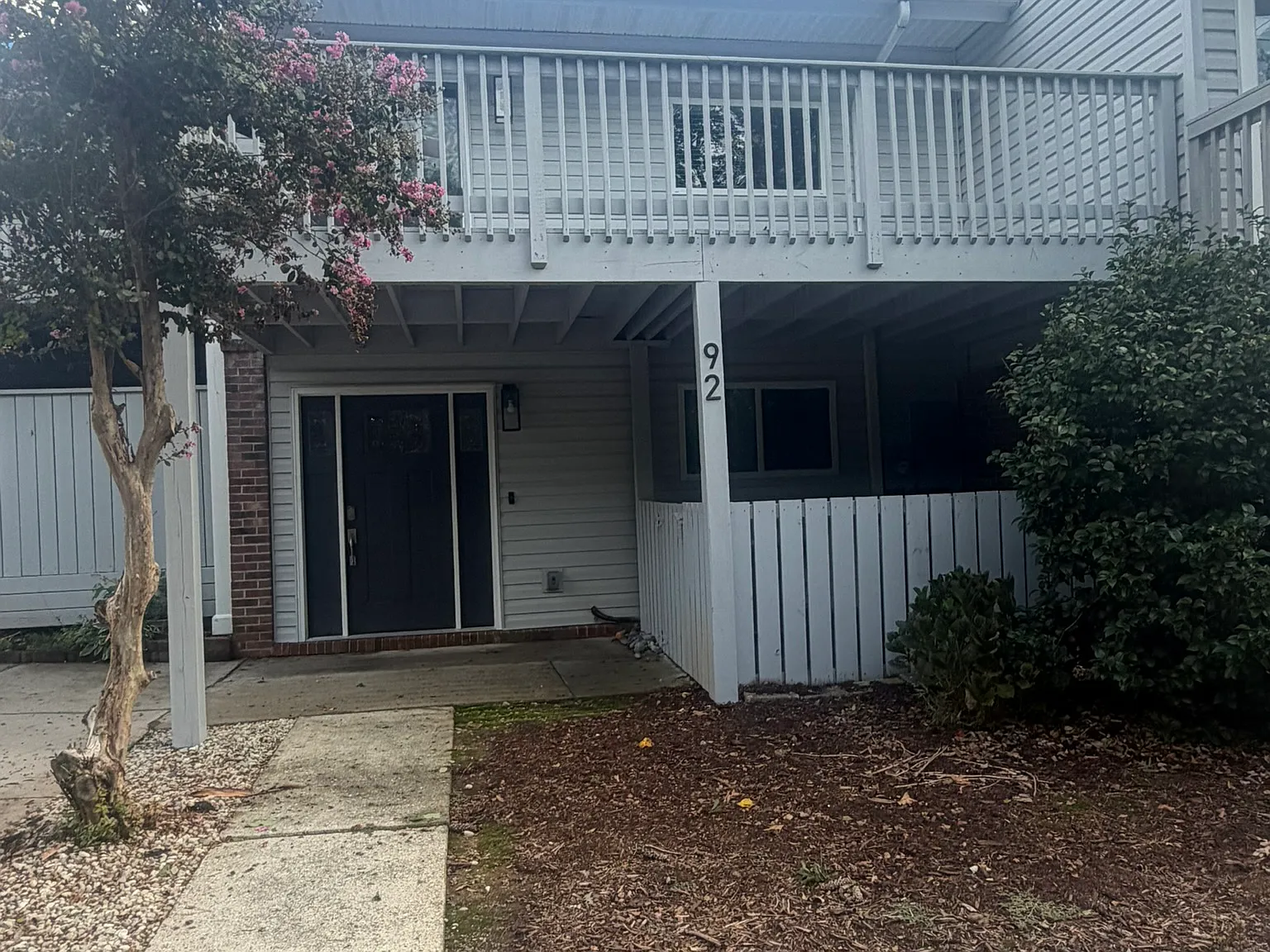 2 bed, 2.5 bath, 1218 sqft, $1,595 — Photo 1