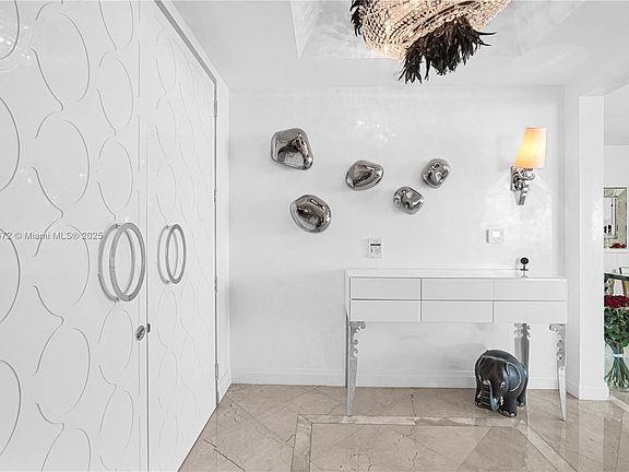 5th image of 16051 Collins Ave APT 1004
