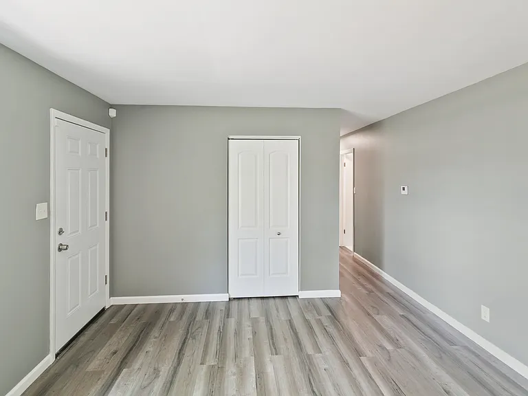 16 Galewood Dr — Photo 7