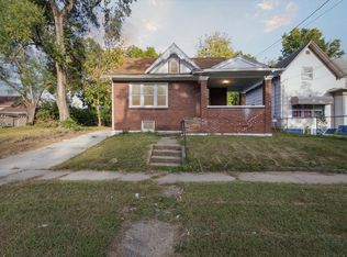 918 S 3rd St, Rockford, IL 61104