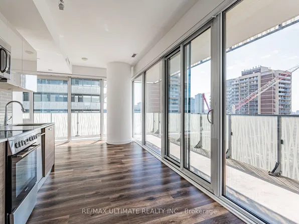 42 Charles St E, Toronto, ON