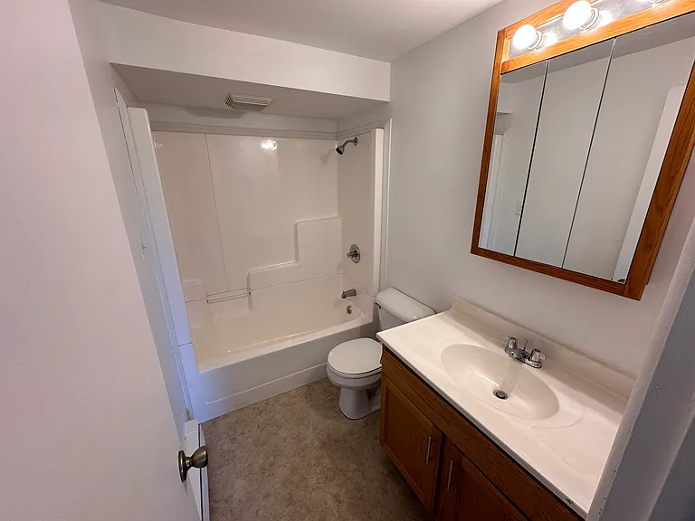 64 E Stephenson Ave #2 — Photo 4