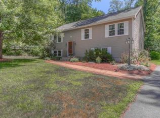 11 Cider Hill Rd, Rochester, NH 03867