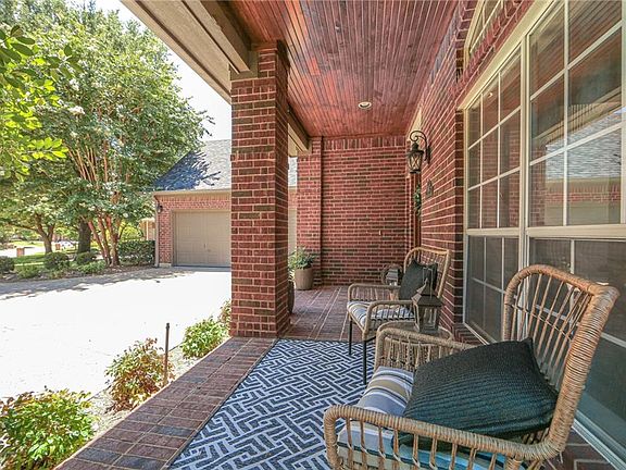 2nd image of 5416 Arbor Hollow Dr