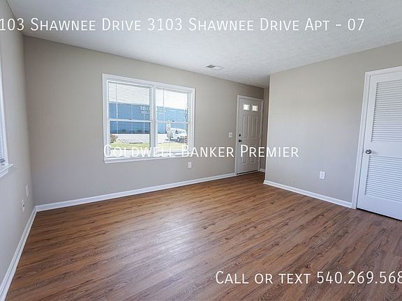 3rd image of 3103 Shawnee Dr #7