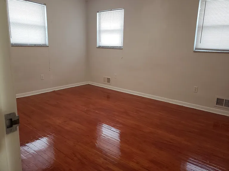 343 Goldsmith Rd — Photo 9