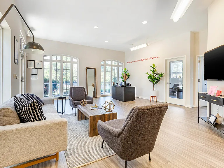 Annapolis Roads Apartments — Photo 7