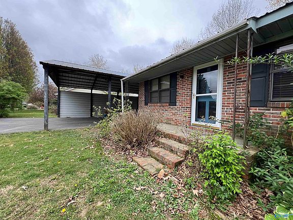 2nd image of 33 Sand Mountain Dr