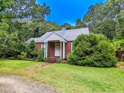 269 N Country Road, Smithtown, NY, 11787