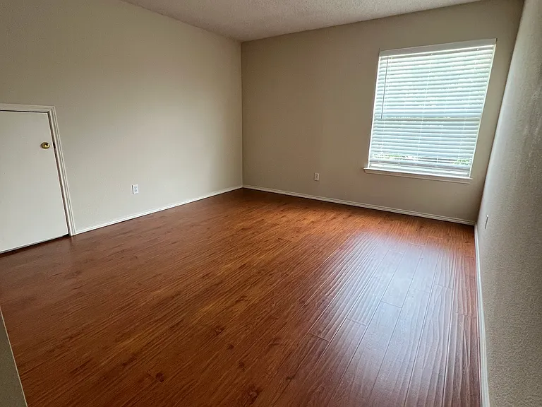 3633 Kimble Dr — Photo 17