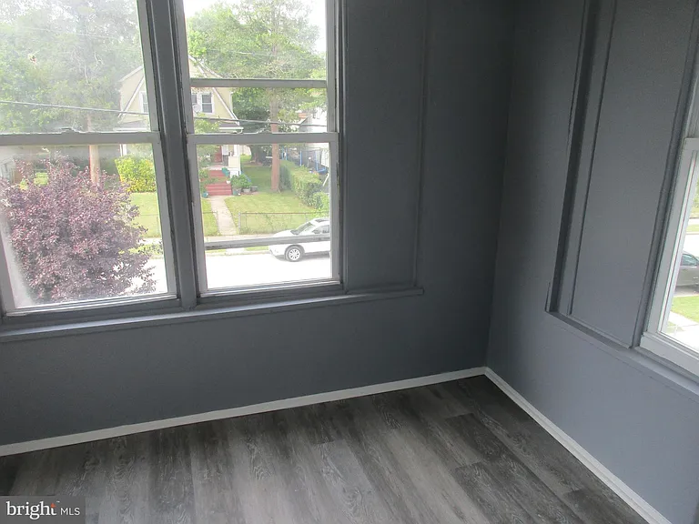 2805 Oakley Ave — Photo 13