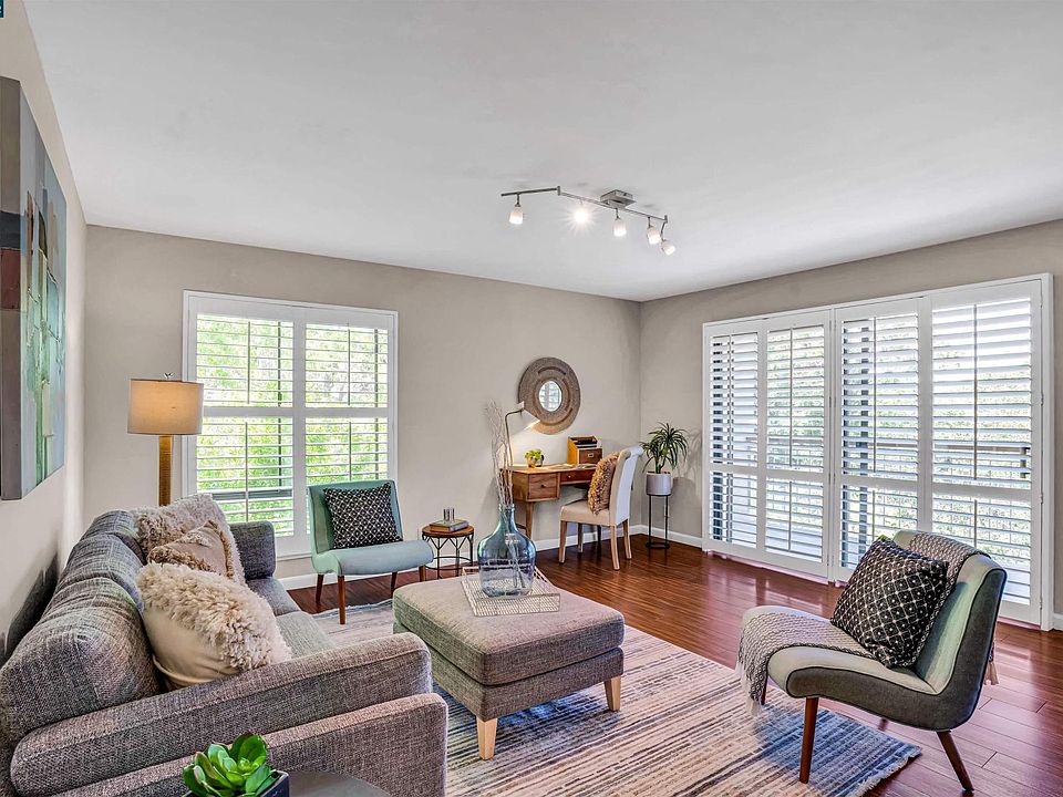 1st image of 310 N Civic Dr APT 414