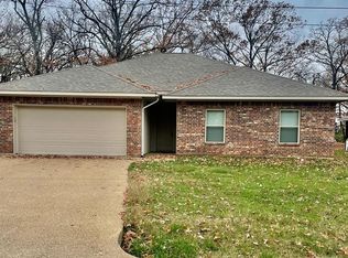 24 Sunset Blvd, Log Cabin, TX 75148