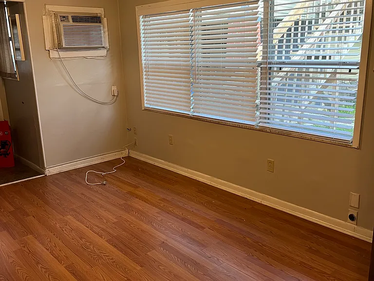 707 E Patterson St #705-1/2 — Photo 5