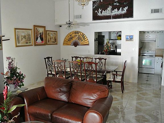 LIVING/ DINNING