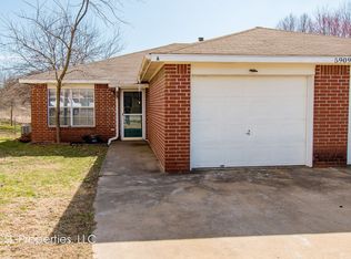 5909 Samantha St, Fayetteville, AR 72704