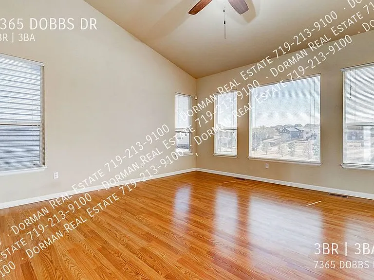 7365 Dobbs Dr — Photo 13
