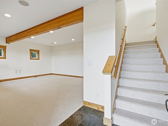 5th image of 895 Rocky Point Drive