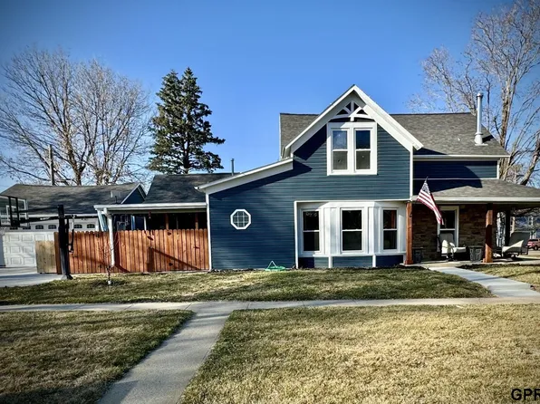 338 S 7th St, Albion, NE 68620