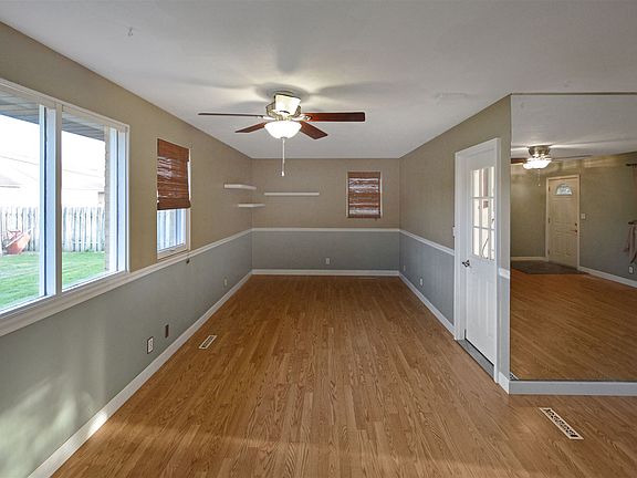 4th image of 211 Eastland Dr