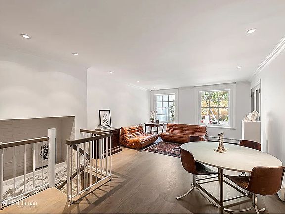 5th image of 223 W 13th St