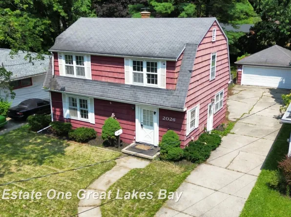 2026 Division St, Saginaw, MI 48602