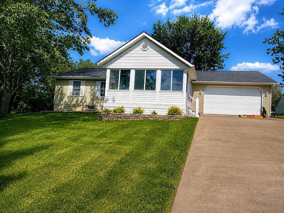 1st image of 54 Winesap Ct