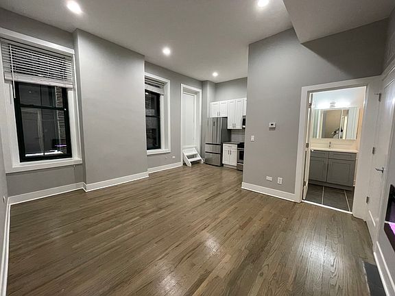 2nd image of 803 N Wabash Ave #2E