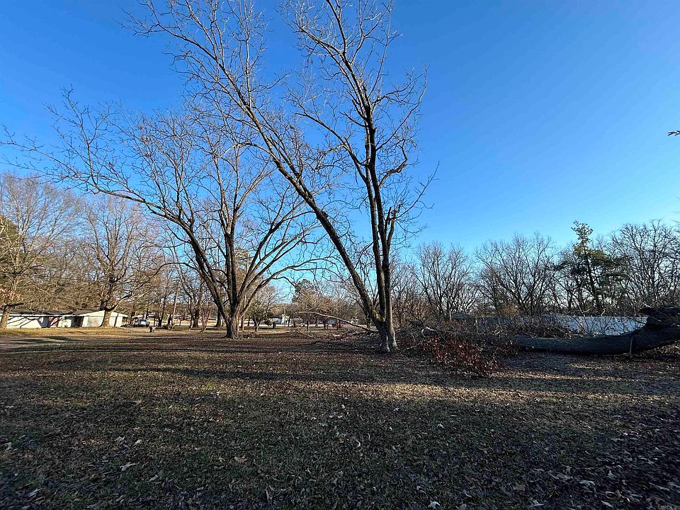 2nd image of 835 N 4th St