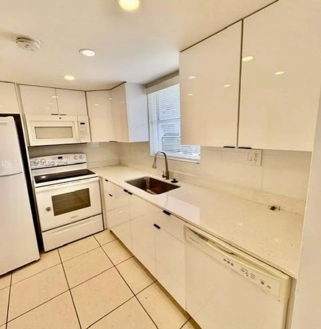 2 bed, 1502 sqft, $2,375 — Photo 2