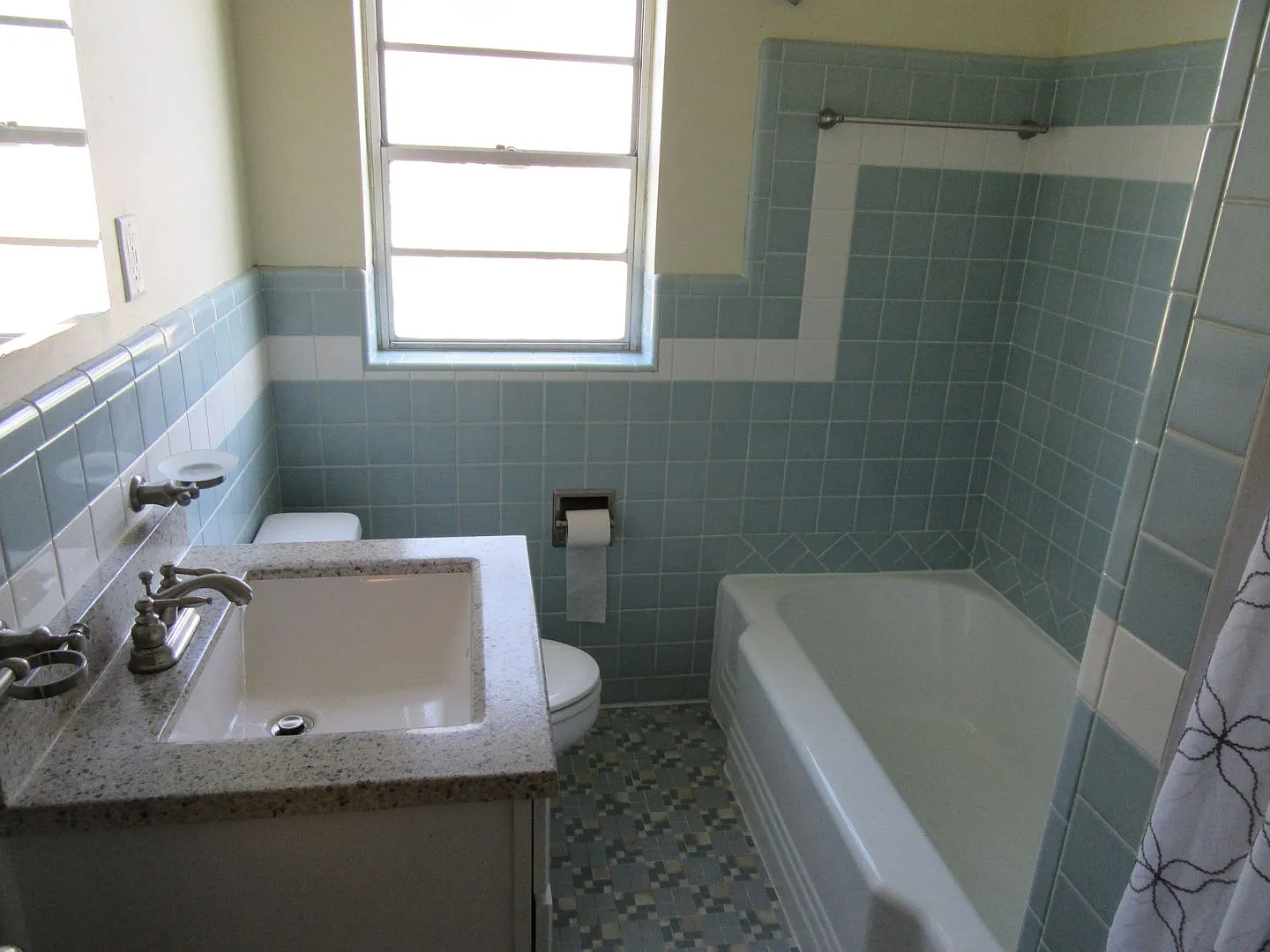 807 Cherry St #1 — Photo 4