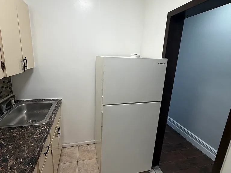 160-09 Hillside Ave #1 — Photo 7