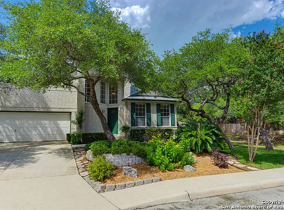 3rd image of 4023 Legend Creek Dr
