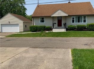 1100 37th St NW, Canton, OH