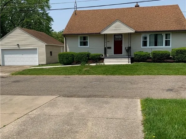 1100 37th St NW, Canton, OH 44709