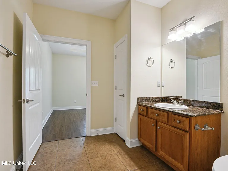 6147 Firestone St #D-1 — Photo 21