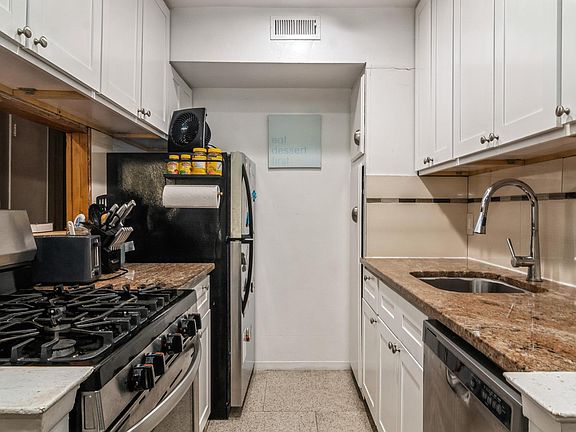 4th image of 244 Artist Lake Dr #244