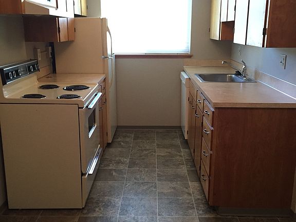 5th image of 1214-1218 S 40th Ave #1214A