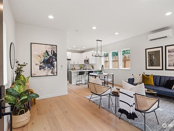 4th image of 8023 17th Avenue NW