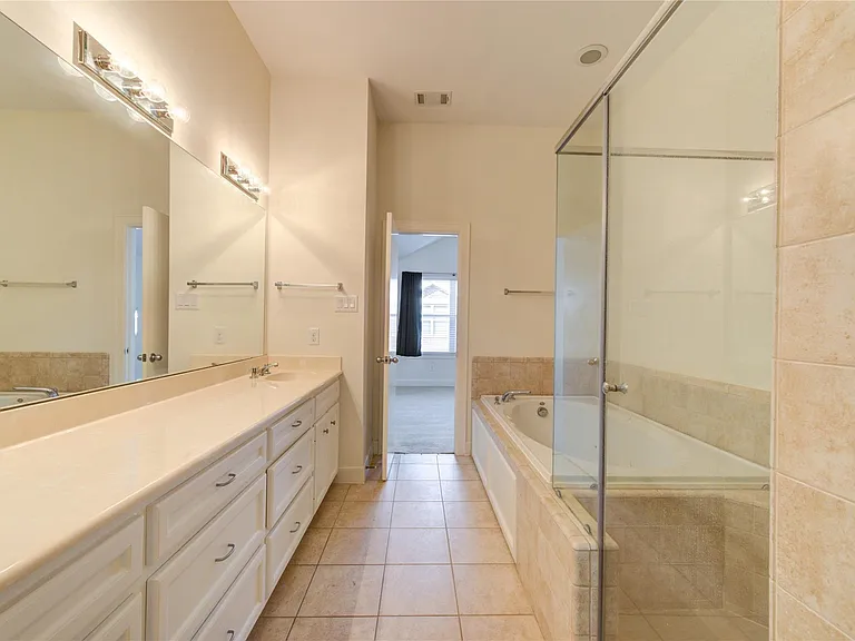 2710 Hullsmith Dr #402 — Photo 28